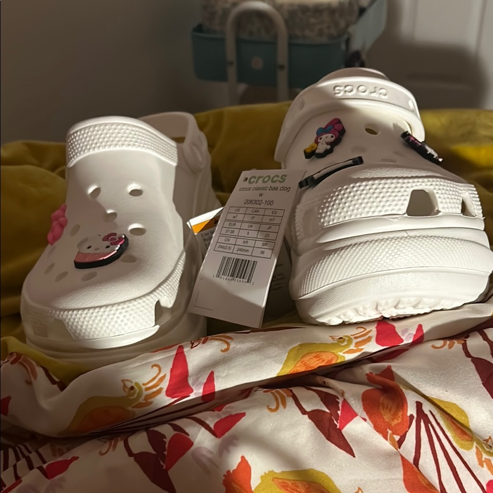 Crocs Bae White platforms
